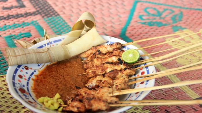 Sate Bulayak
